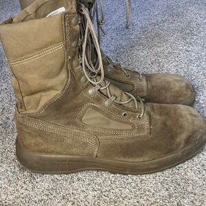 Belleville C390 Mens Coyote Tan Suede Vibram Military Combat Boots 9.5 USA Made